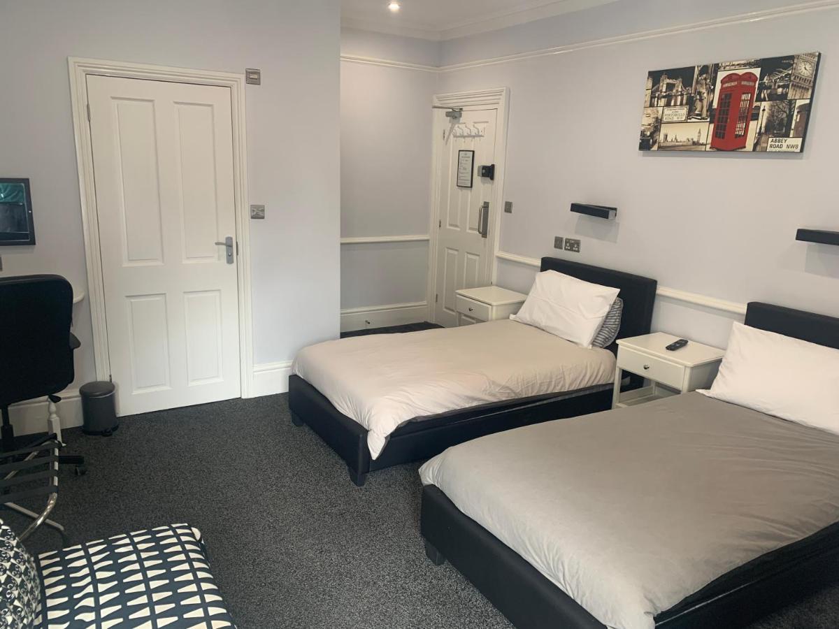 Hotel Addison House Woking Zewnętrze zdjęcie