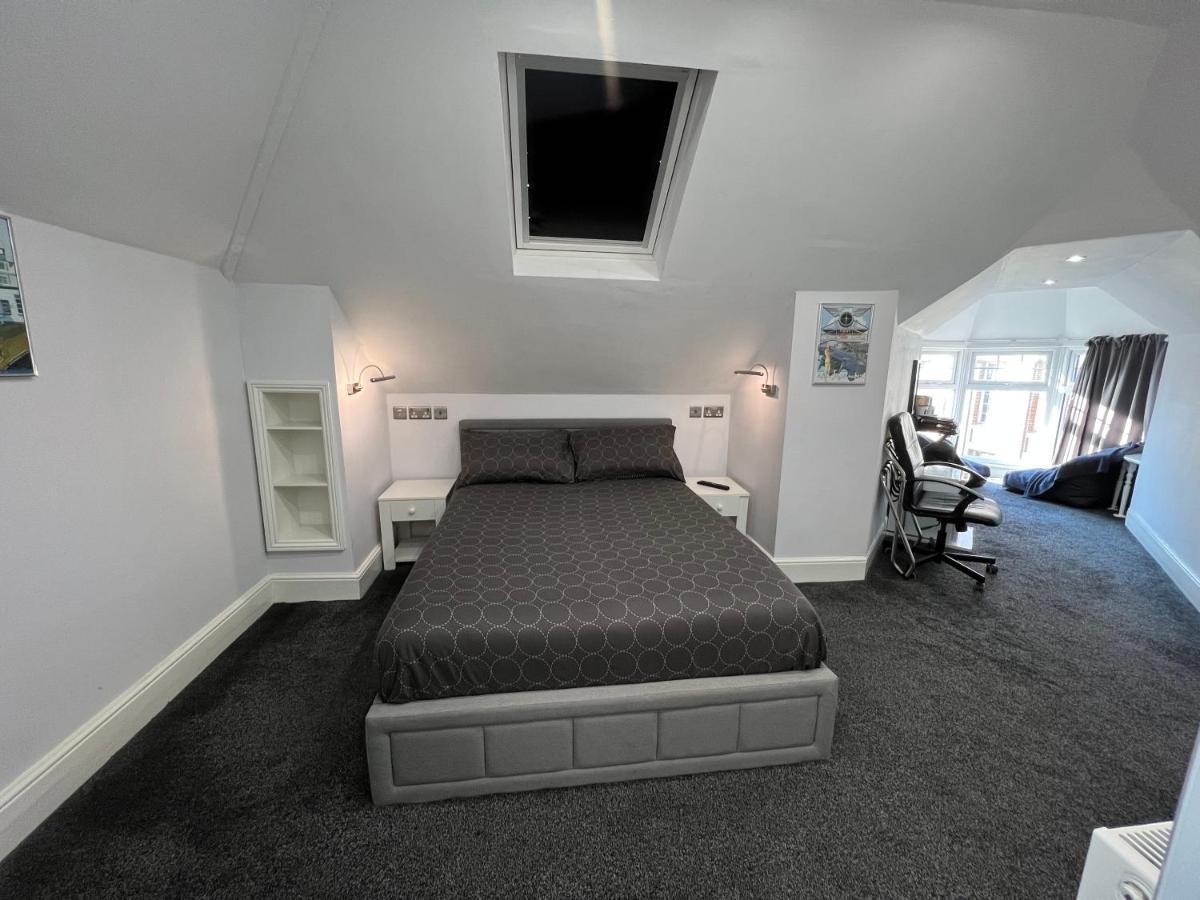 Hotel Addison House Woking Zewnętrze zdjęcie
