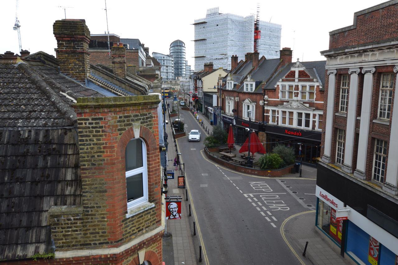 Hotel Addison House Woking Zewnętrze zdjęcie